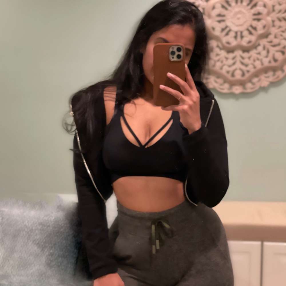 Buffbunny Basic Cropped Zip Up - image 3